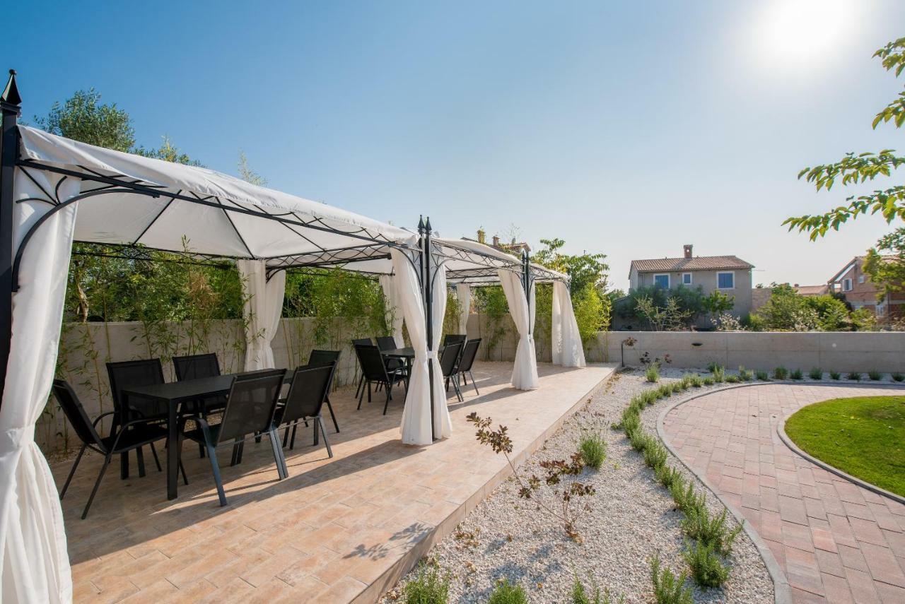 Villa Anja 1St Floor Peroj Εξωτερικό φωτογραφία