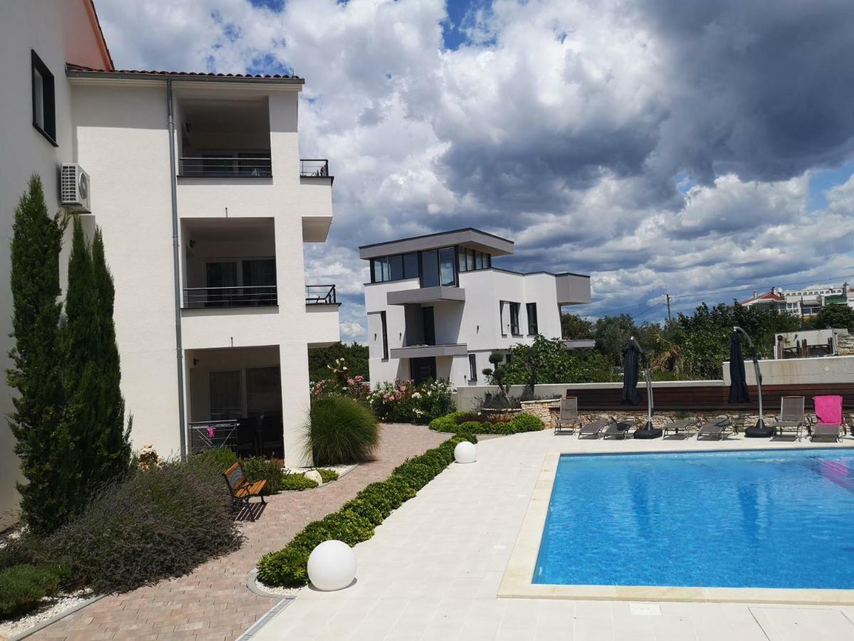 Villa Anja 1St Floor Peroj Εξωτερικό φωτογραφία