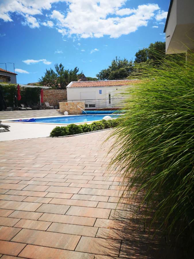 Villa Anja 1St Floor Peroj Εξωτερικό φωτογραφία
