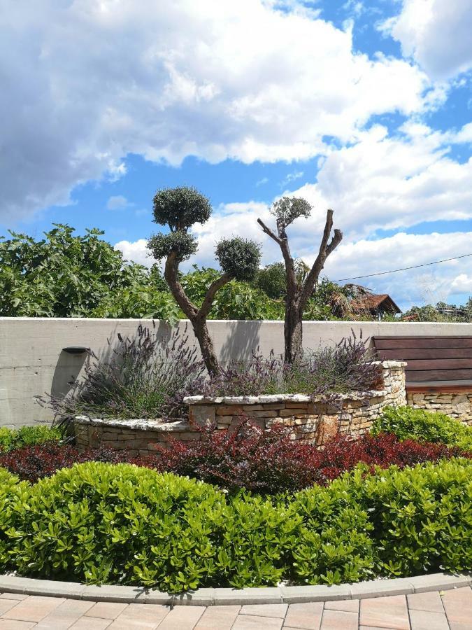 Villa Anja 1St Floor Peroj Εξωτερικό φωτογραφία