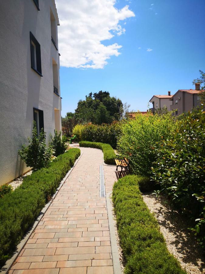 Villa Anja 1St Floor Peroj Εξωτερικό φωτογραφία