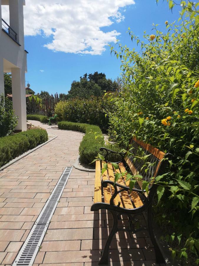 Villa Anja 1St Floor Peroj Εξωτερικό φωτογραφία