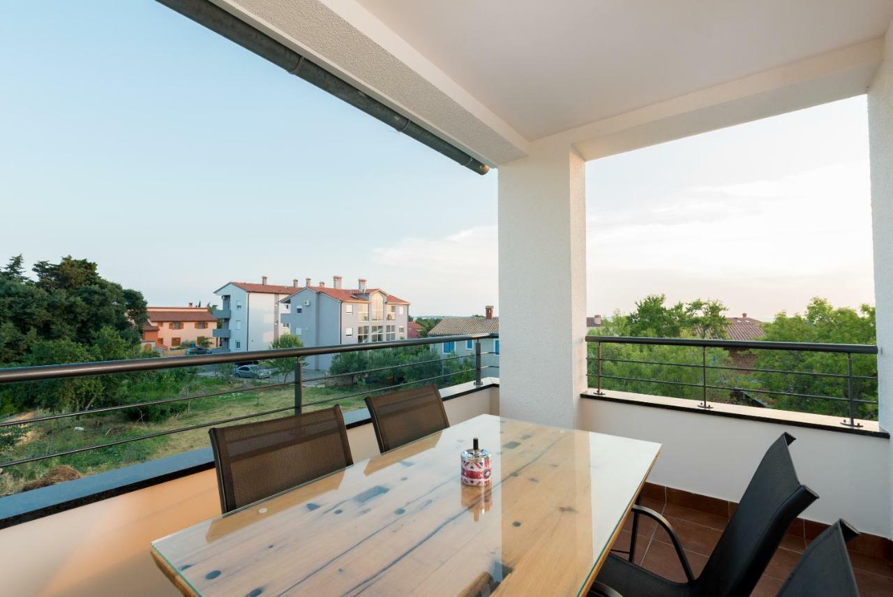 Villa Anja 1St Floor Peroj Εξωτερικό φωτογραφία