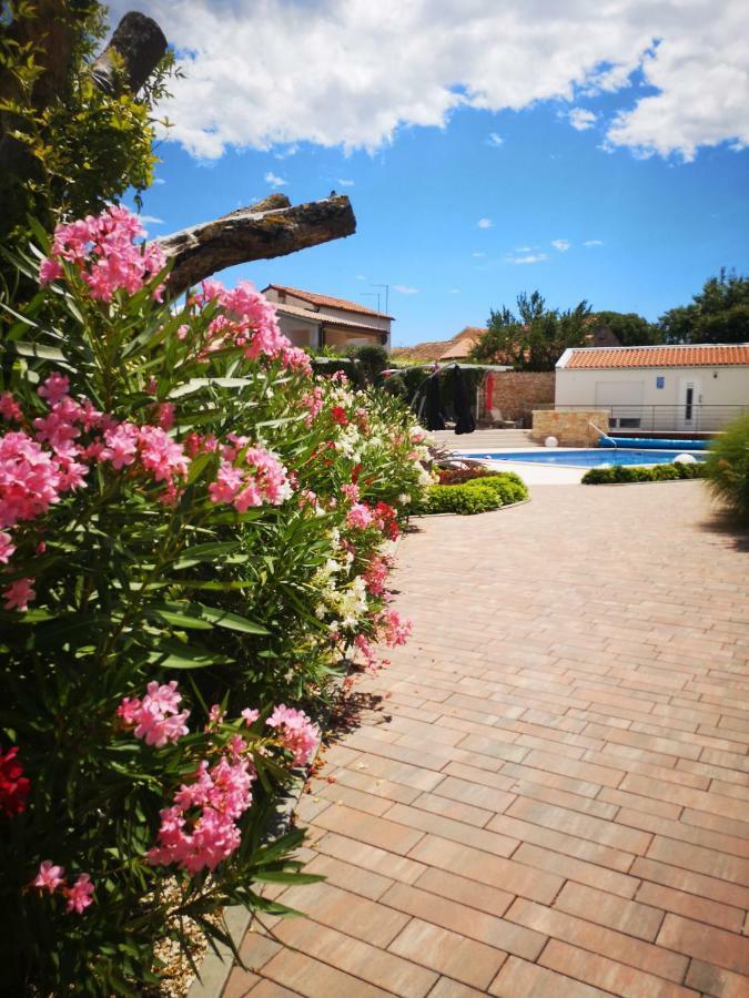 Villa Anja 1St Floor Peroj Εξωτερικό φωτογραφία