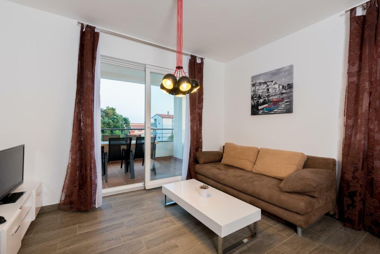 Villa Anja 1St Floor Peroj Εξωτερικό φωτογραφία