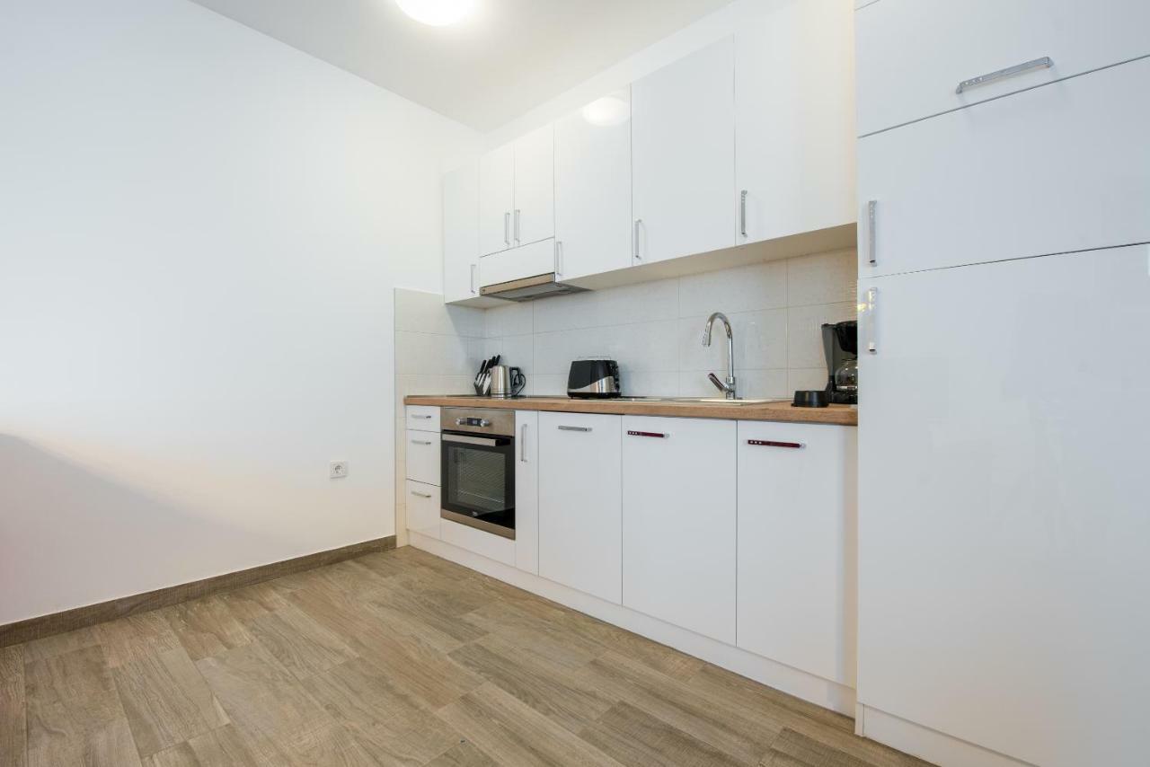 Villa Anja 1St Floor Peroj Εξωτερικό φωτογραφία