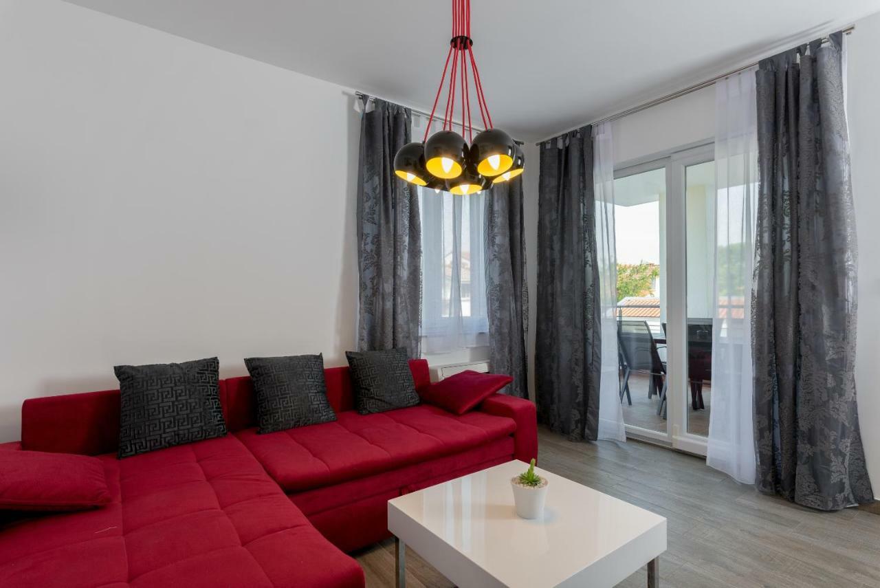 Villa Anja 1St Floor Peroj Εξωτερικό φωτογραφία